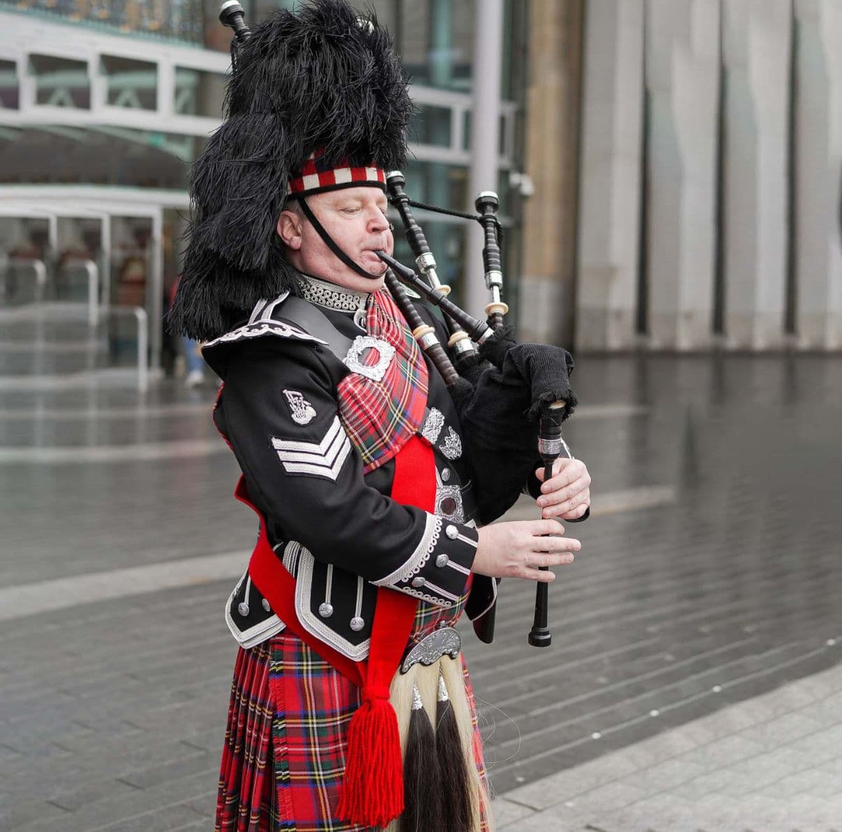 Wedding ceremony with bagpiper